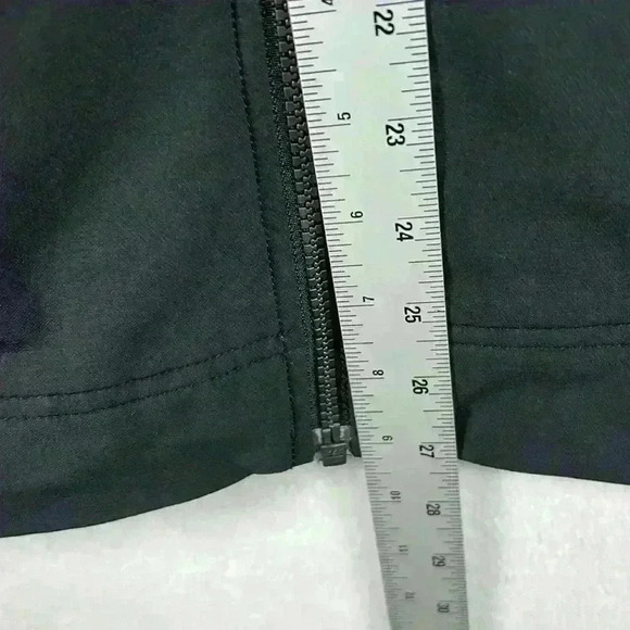 Marmot E Line Jacket Black Men’s Small Hood Pockets - Picture 10 of 10